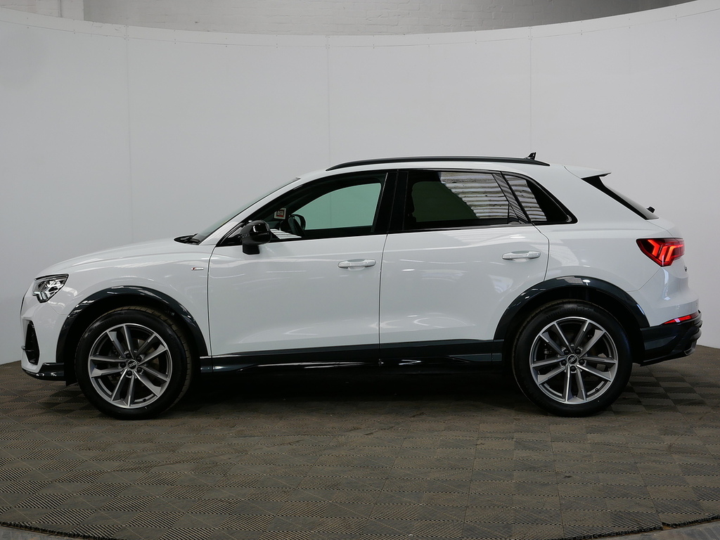 Audi Q3 Tfsi Cod Black Edition CY21NDO White #5