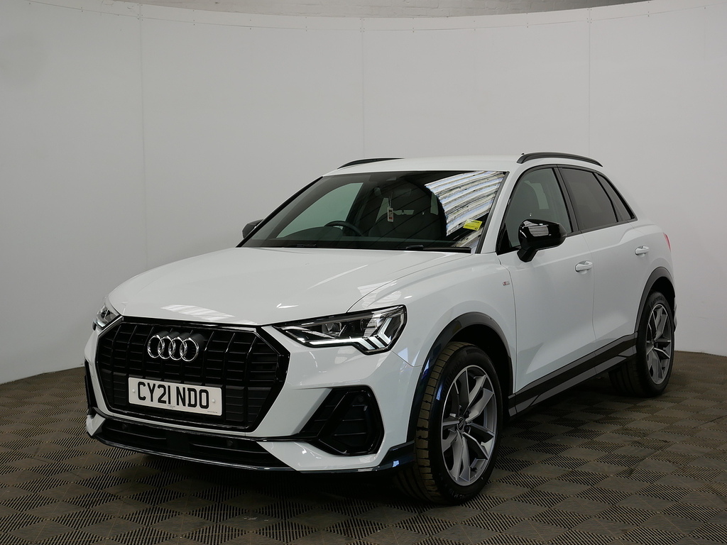 Audi Q3 Tfsi Cod Black Edition CY21NDO White #4