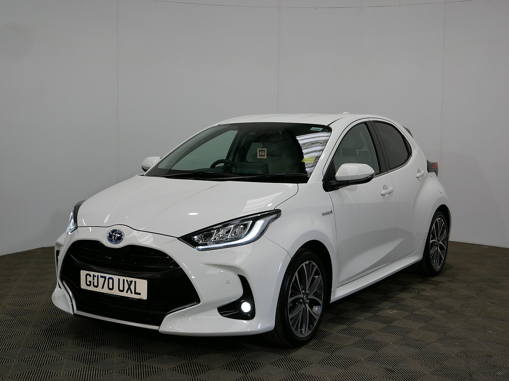 Toyota Yaris Vvt-h Excel GU70UXL White #4