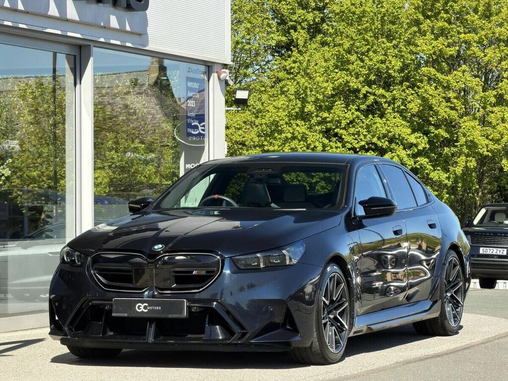 BMW M5 4.4 22.1Kwh Saloon Plug-in Hybrid Stept Black