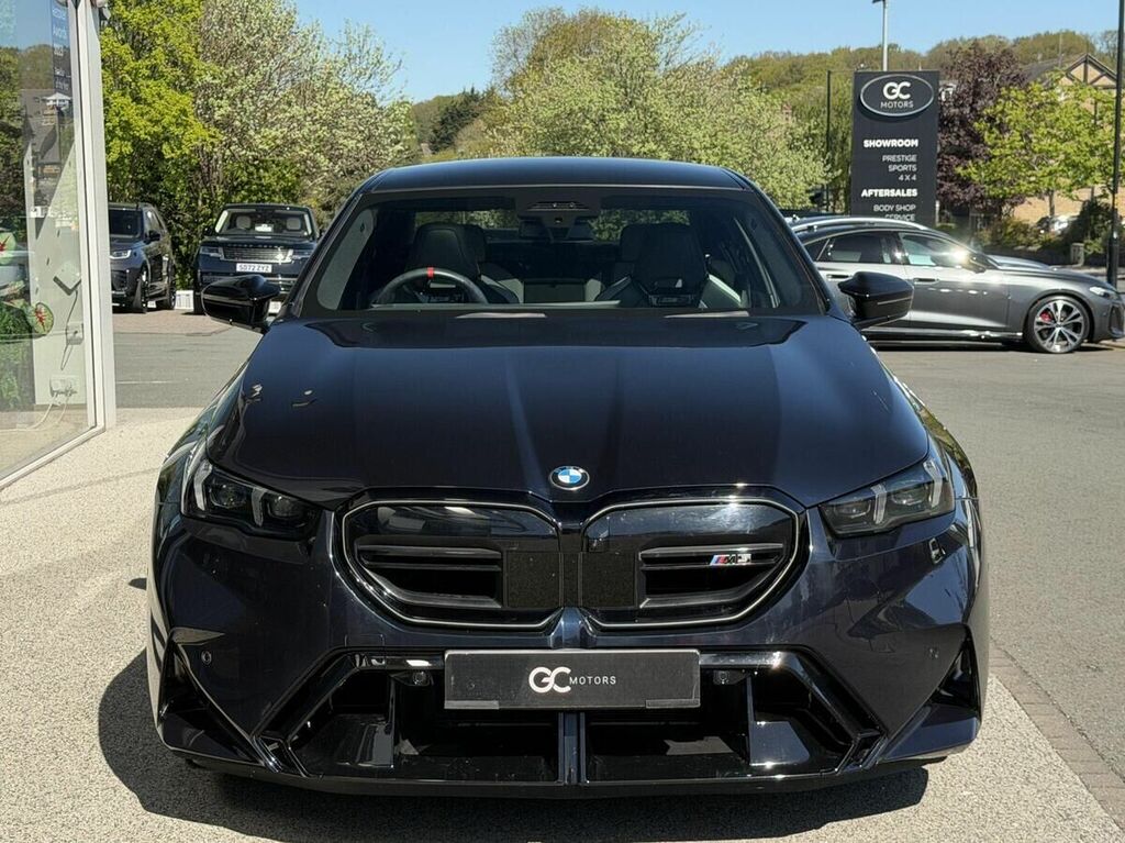 BMW M5 4.4 22.1Kwh Saloon Plug-in Hybrid Stept Black #2