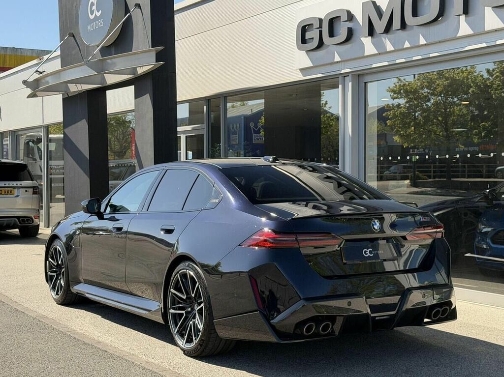 BMW M5 4.4 22.1Kwh Saloon Plug-in Hybrid Stept Black #5