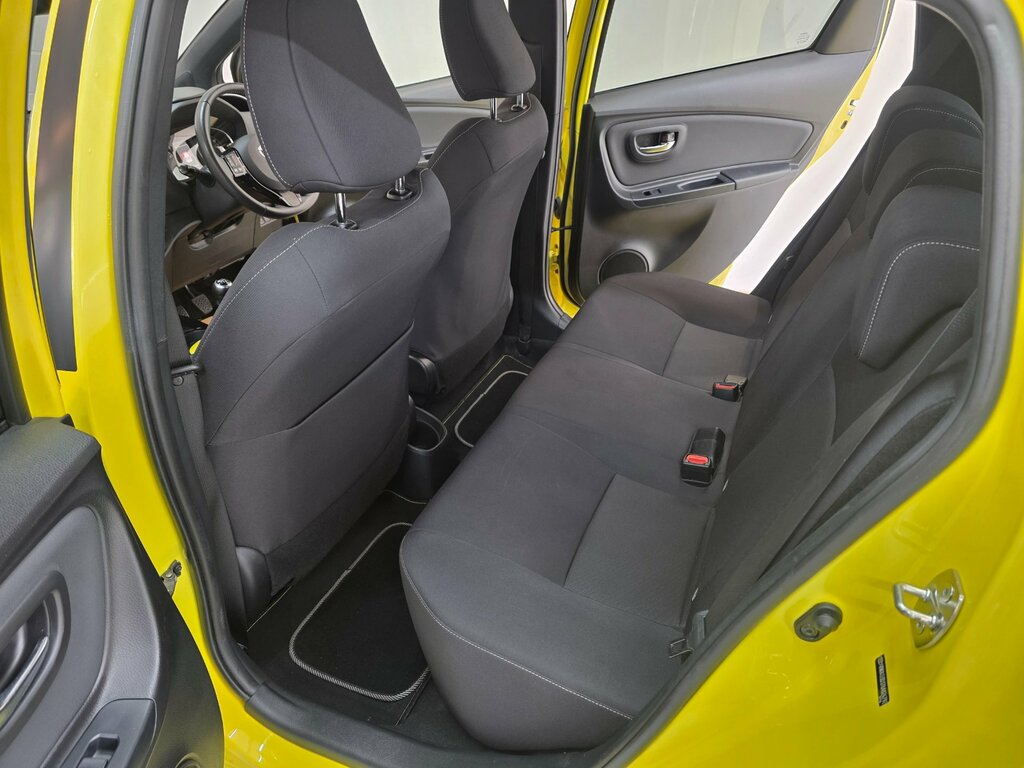Toyota Yaris 1.5 Vvt-i Yellow Bi-tone Limited Edition Hatchback GY67CMU Yellow #6