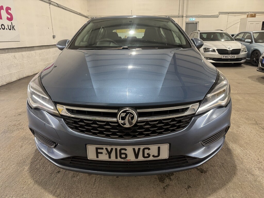 Vauxhall Astra Hatchback 1.4 I Design 201616 FY16VGJ Blue #2