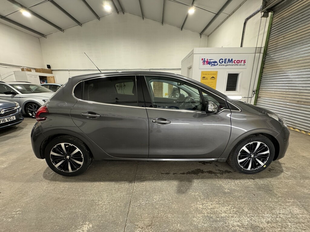 Peugeot 208 Hatchback 1.2 Puretech Tech Edition 201868 NU68XPE Grey #4