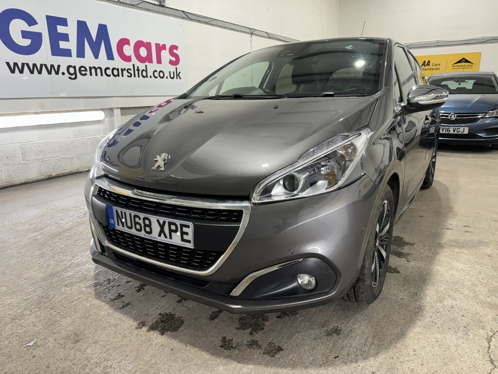 Peugeot 208 Hatchback 1.2 Puretech Tech Edition 201868 Grey