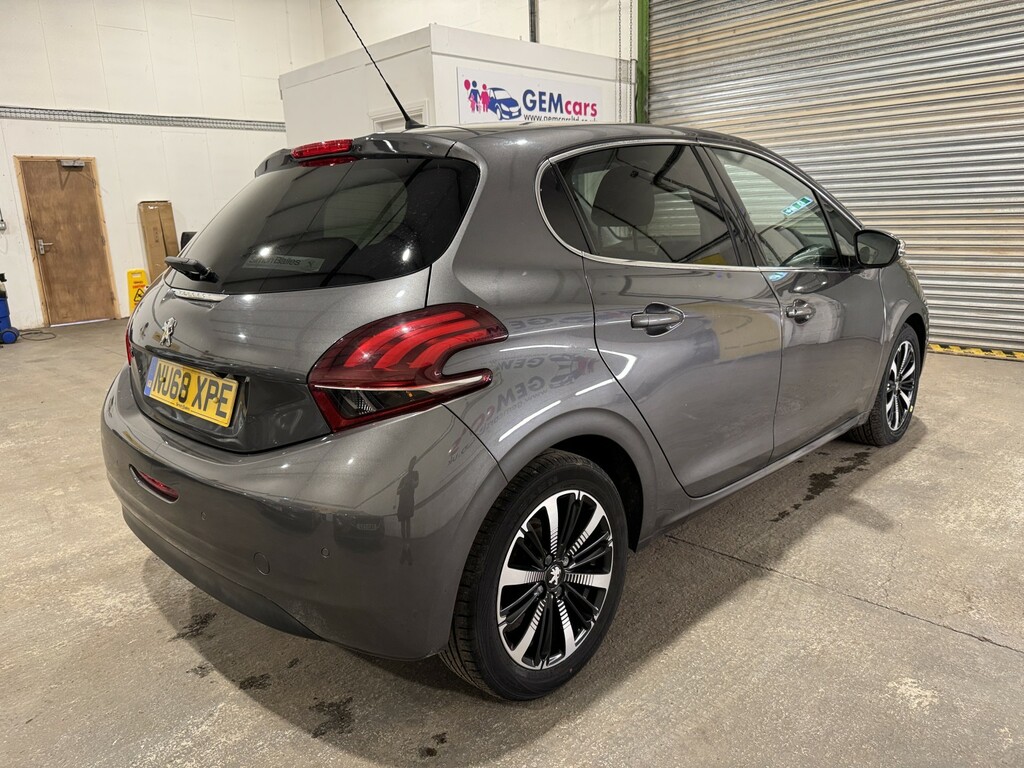 Peugeot 208 Hatchback 1.2 Puretech Tech Edition 201868 NU68XPE Grey #5