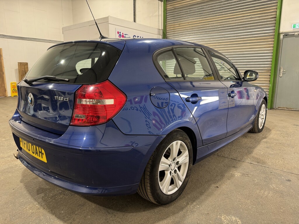 BMW 1 Series Hatchback 2.0 118D Se 201010 YF10OAH Blue #5