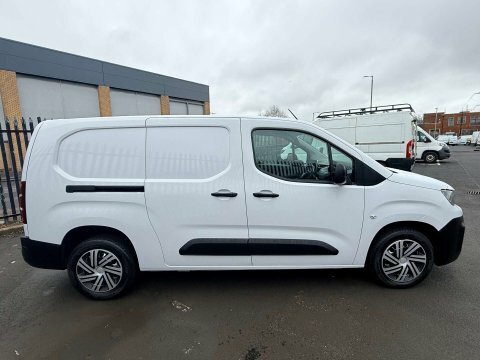 Peugeot Partner 1.5 Partner Professional CA23KHO White #6