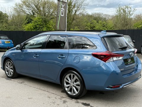 Toyota Auris Vvt-i Excel Touring FM18LLW #2