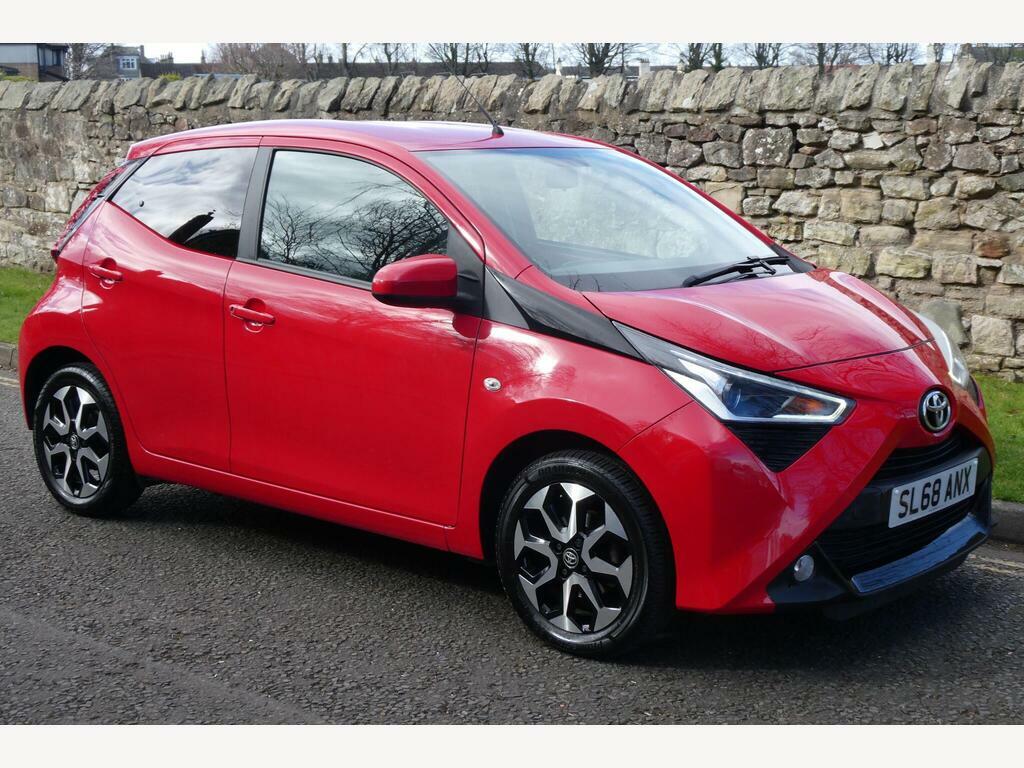 Toyota Aygo 1.0 Vvt-i X-plore Euro 6 Red