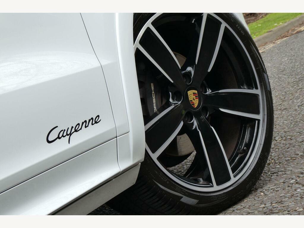 Porsche Cayenne 3.0T V6 Platinum Edition Suv NX72RNZ White #5