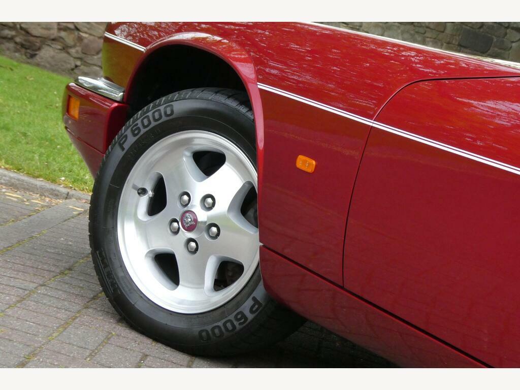 Jaguar XJS Sovrn 4.0 Red #40