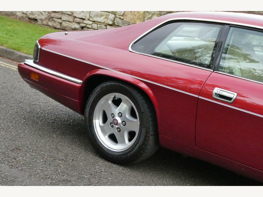 Jaguar XJS Sovrn 4.0 Red #42