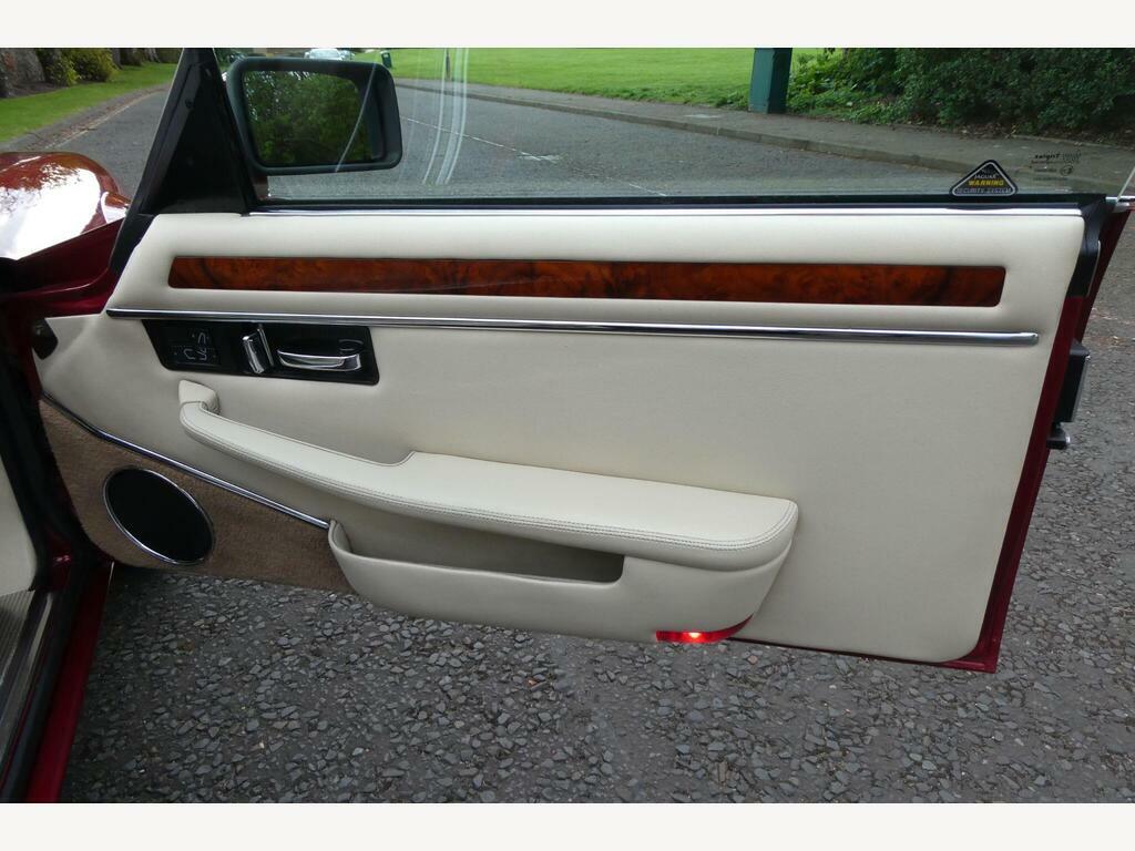 Jaguar XJS Sovrn 4.0 Red #18