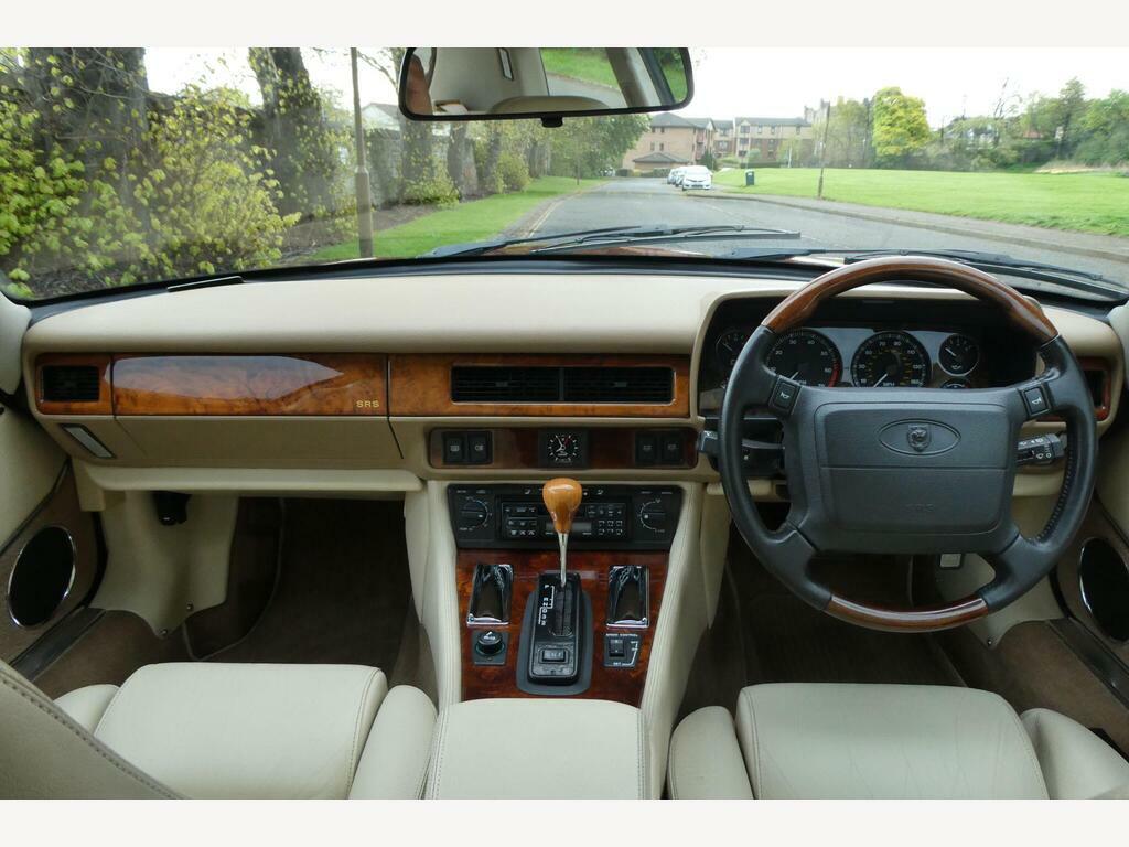 Jaguar XJS Sovrn 4.0 Red #9