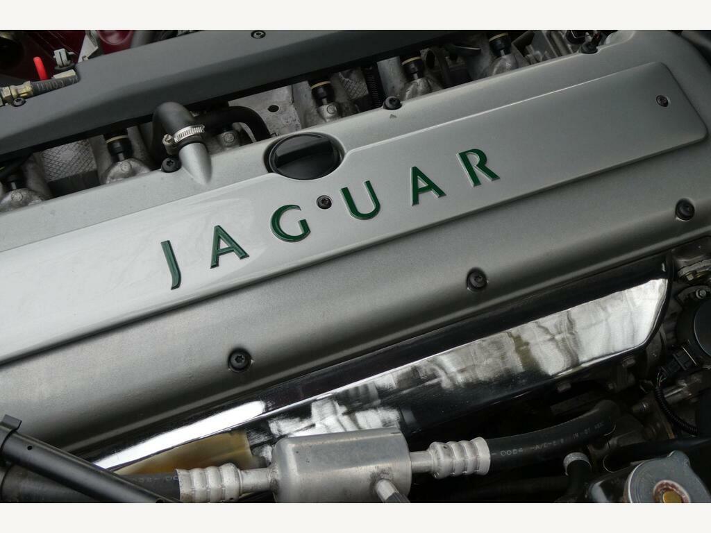 Jaguar XJS Sovrn 4.0 Red #26