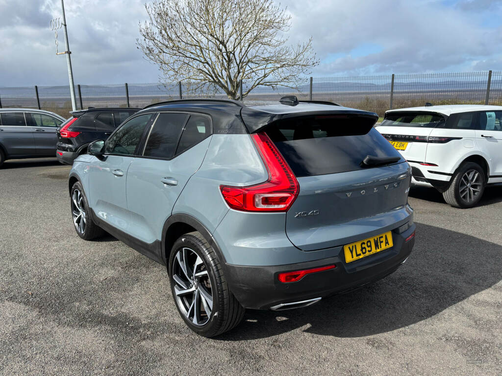 Volvo XC40 2.0 D4 190 R Design Awd Geartronic YL69WFA Grey #5