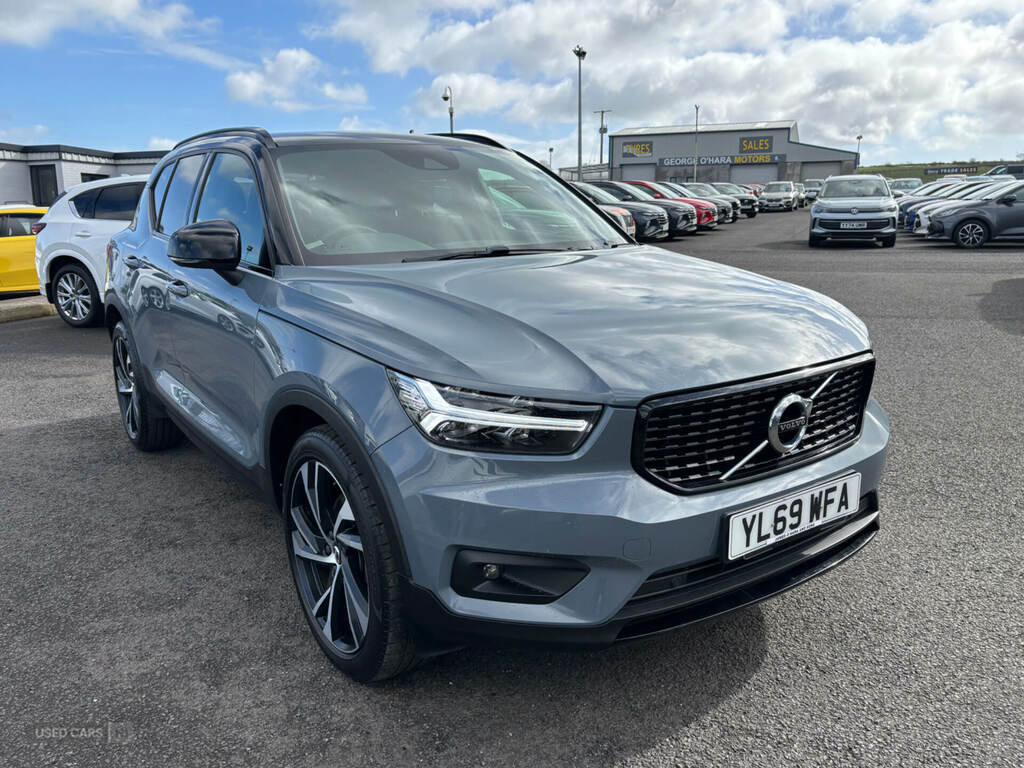 Volvo XC40 2.0 D4 190 R Design Awd Geartronic YL69WFA Grey #3