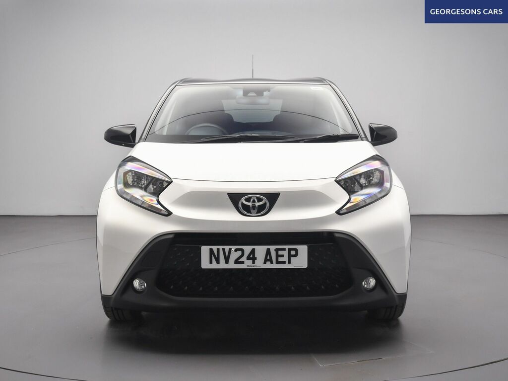 Toyota Aygo X Vvt-i Edge Hatchback NV24AEP White #3