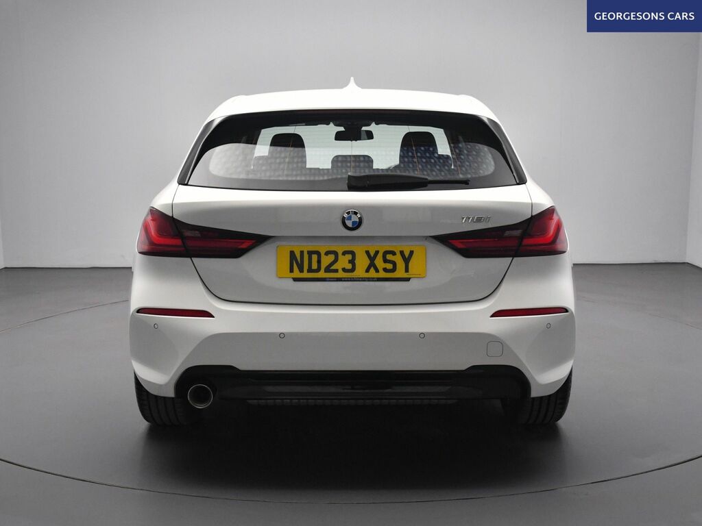 BMW 1 Series 118I Sport Lcp Hatchback White