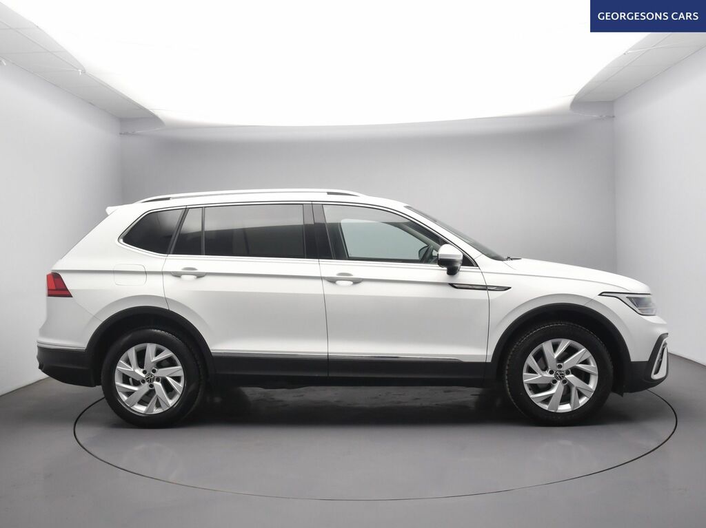Volkswagen Tiguan Allspace Tsi Life Suv SD72MFZ White #5