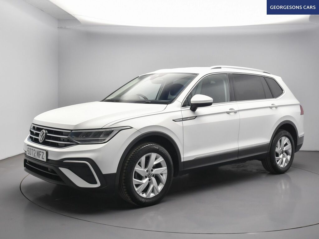 Volkswagen Tiguan Allspace Tsi Life Suv SD72MFZ White #4