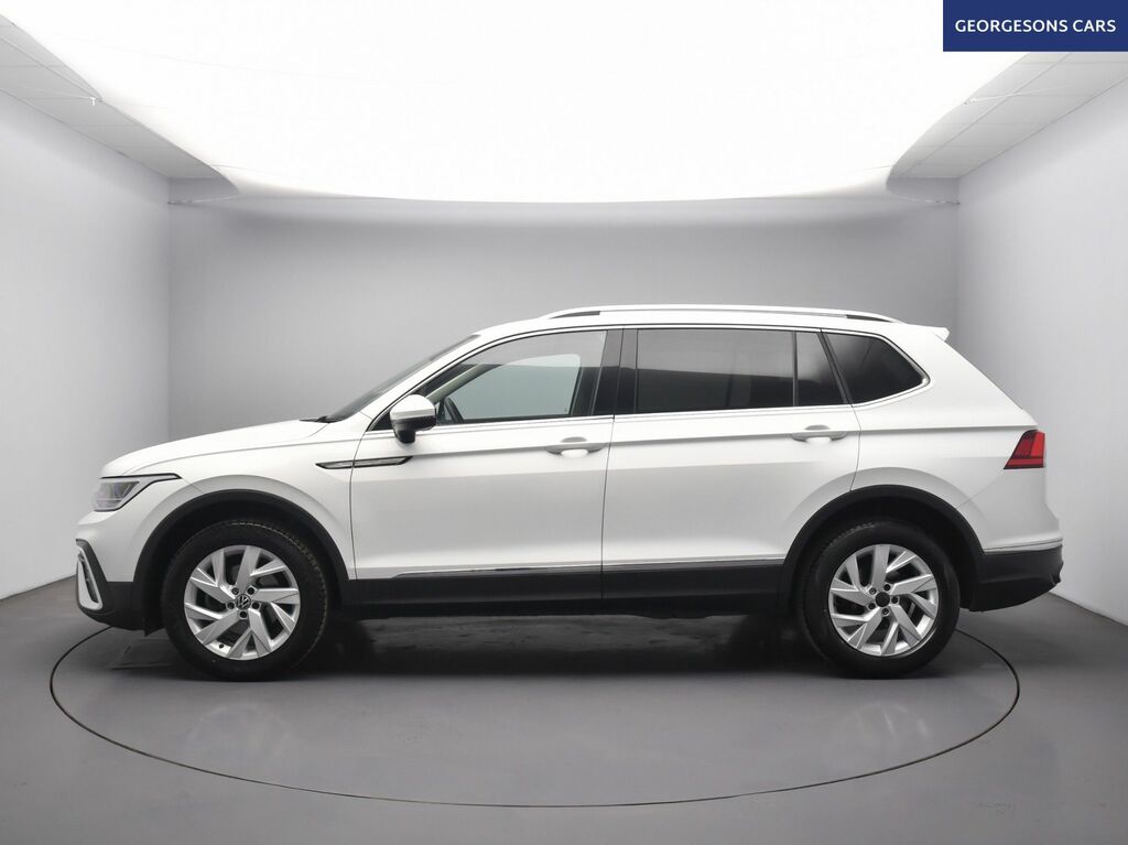 Volkswagen Tiguan Allspace Tsi Life Suv SD72MFZ White #2