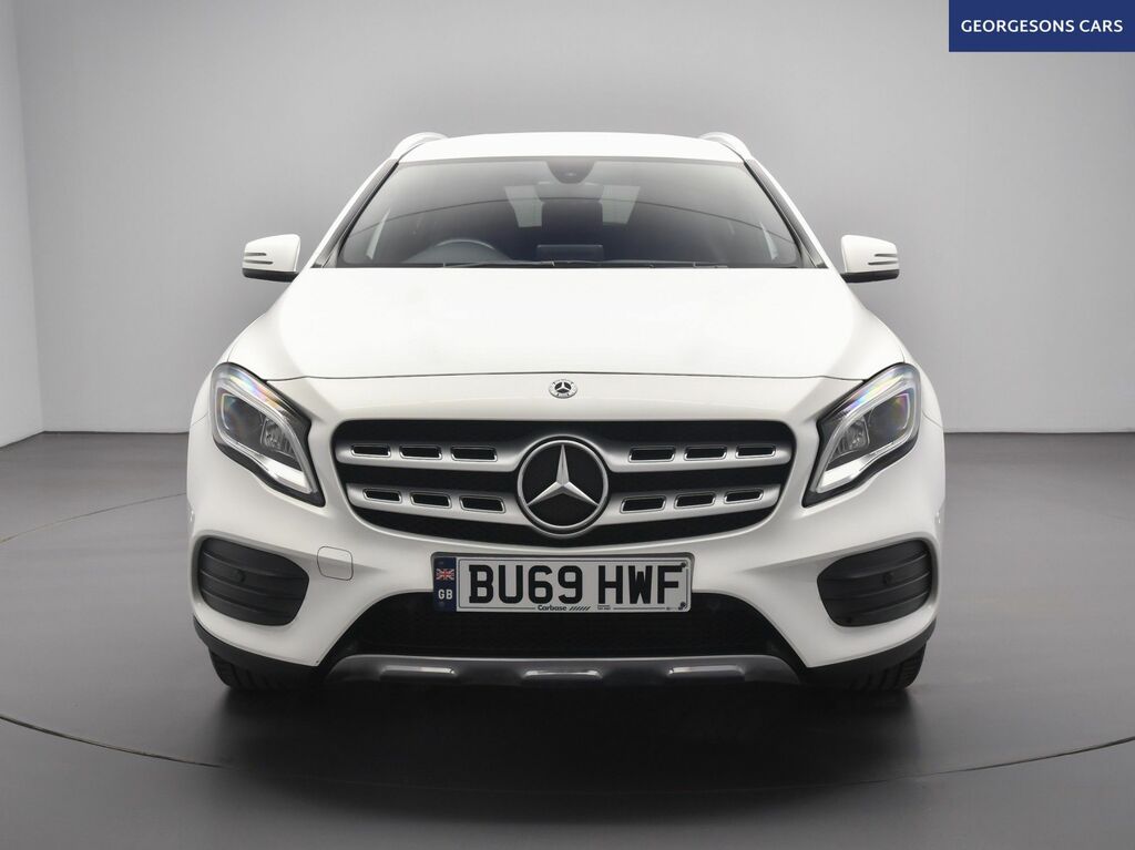 Mercedes-Benz GLA Class Gla180 Amg Line Edition BU69HWF White #3