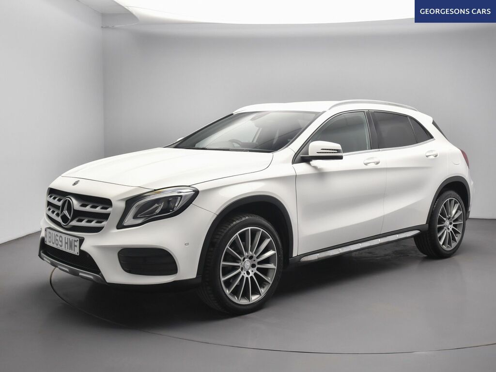 Mercedes-Benz GLA Class Gla180 Amg Line Edition BU69HWF White #4