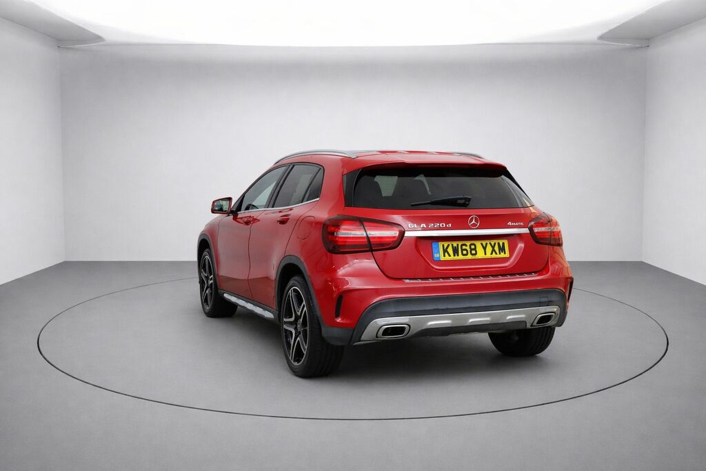 Mercedes-Benz GLA Class Gla220d Amg Line Premium Red #2
