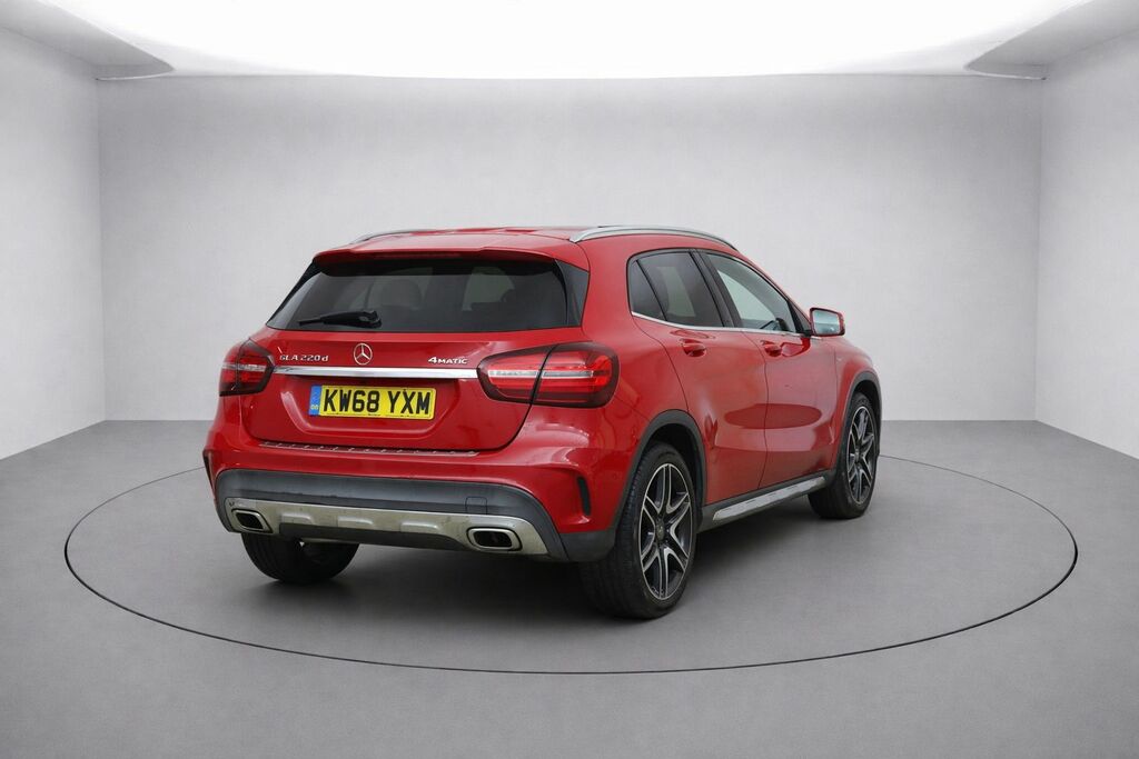 Mercedes-Benz GLA Class Gla220d Amg Line Premium Red #3