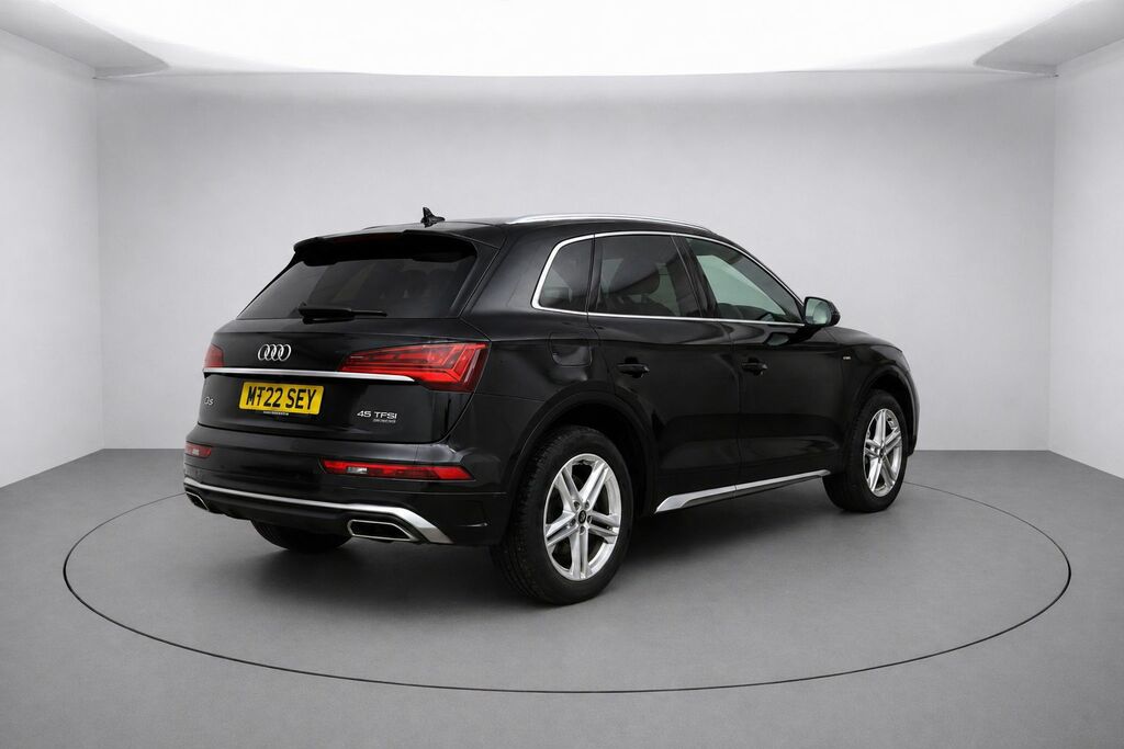 Audi Q5 Tfsi 45 S Line MT22SEY Black #3