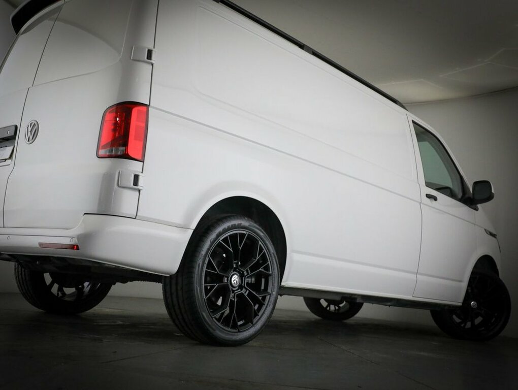Volkswagen Transporter 2L Startline AF71NZV White #6