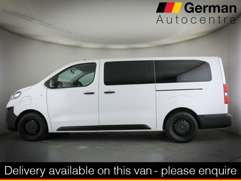 Vauxhall Vivaro Mpv HG72JJL White #2