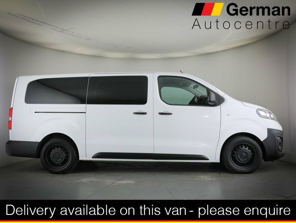 Vauxhall Vivaro Mpv White