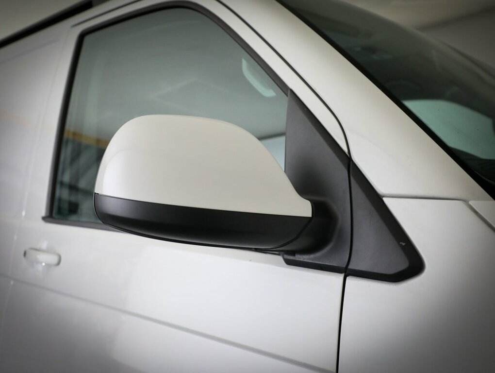 Volkswagen Transporter 2L Trendline FN69LPJ White #6