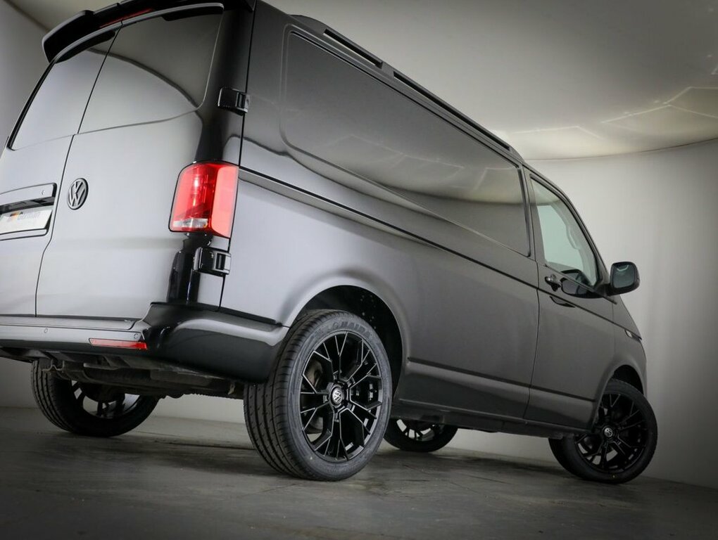 Volkswagen Transporter 2L Highline SGZ4721 Black #4