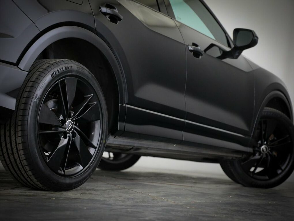 Audi Q2 1.5L S Line LV24VUY Black #6