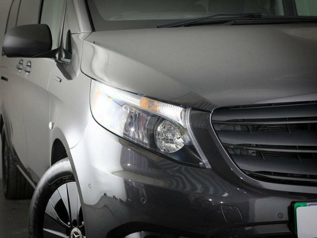 Mercedes-Benz eVito Minibus Grey #6