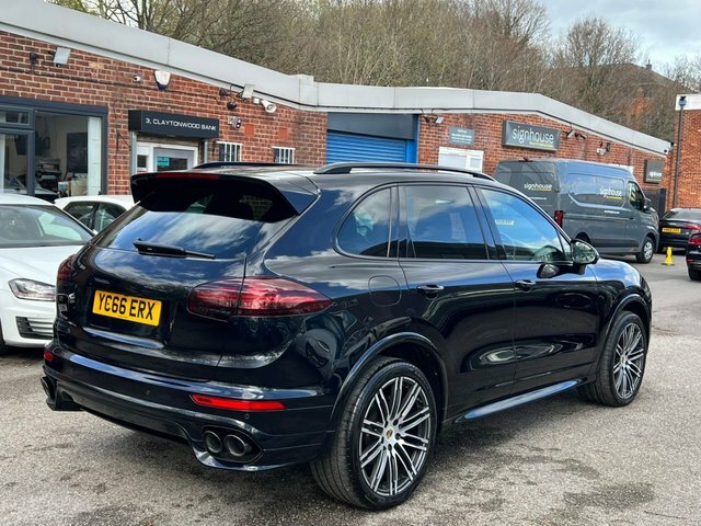 Porsche Cayenne 4.2 Td V8 S Black #2