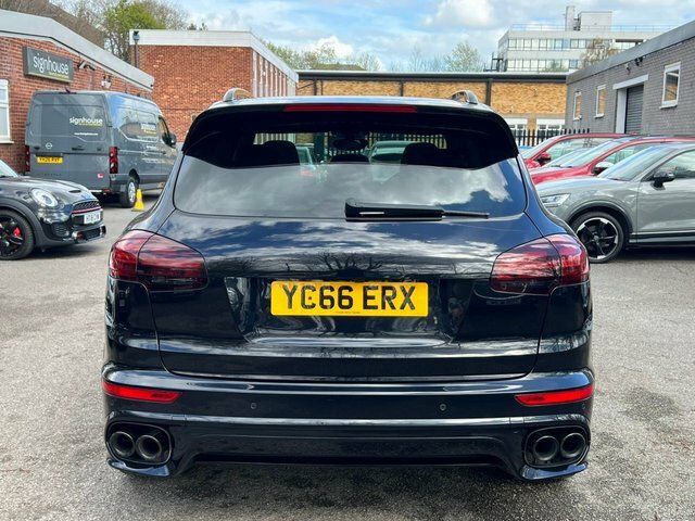 Porsche Cayenne 4.2 Td V8 S Black #5