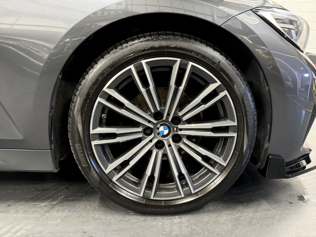 BMW 3 Series Estate 2.0 320D M Sport Touring 202121 FV21WNE Grey #4