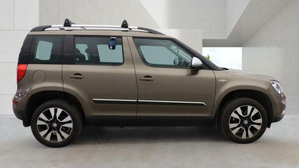 Skoda Yeti Suv 2.0 Tdi Laurin Klement Outdoor 4Wd Euro 5 Brown #5