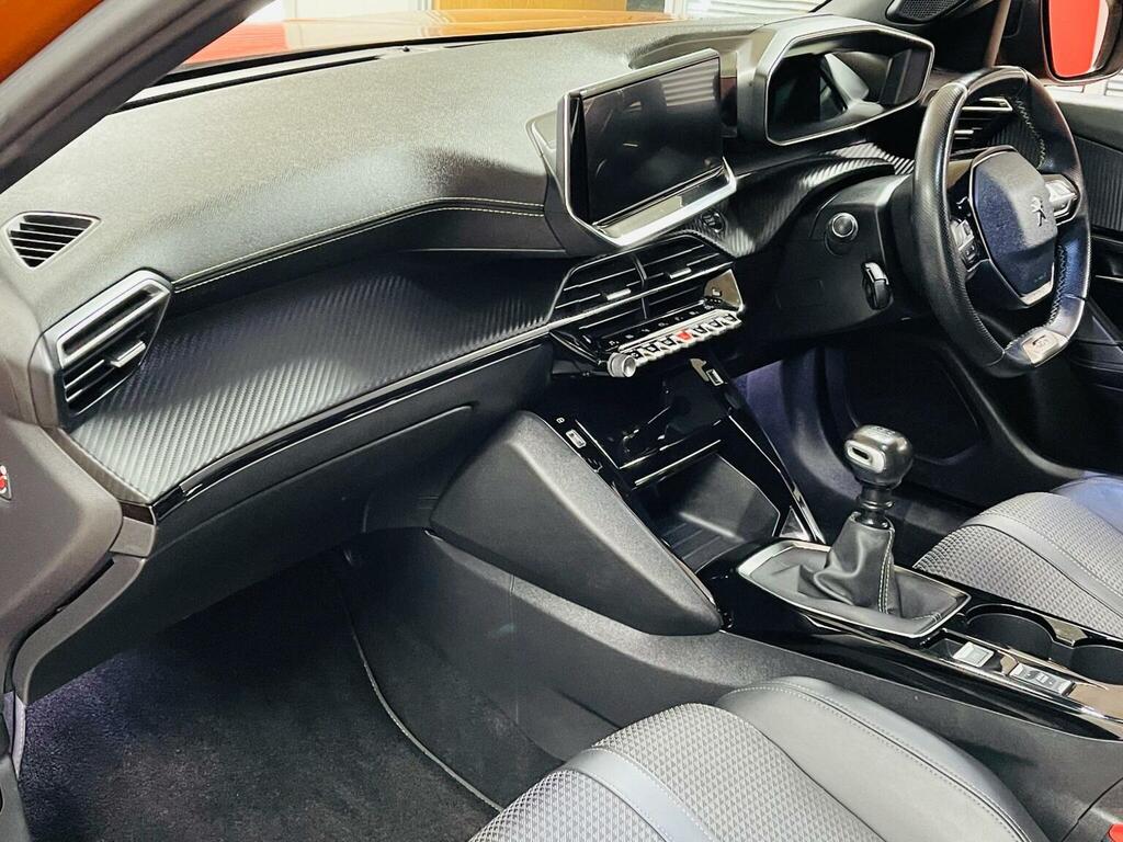 Peugeot 2008 Suv 1.2 Puretech Gt Line Euro 6 Ss 202070 MK70USU Orange #6