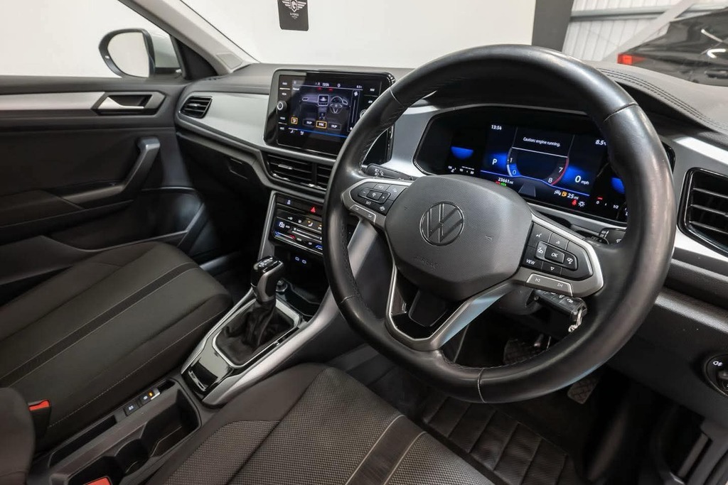 Volkswagen T-Roc 1.5 Tsi Life 5Dr.   #2
