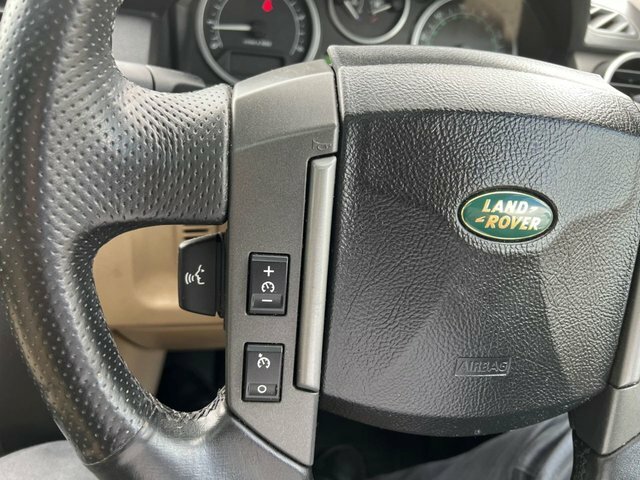 Land Rover Discovery 3 Discovery Black #37