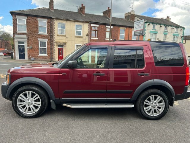 Land Rover Discovery 3 Discovery Black #4