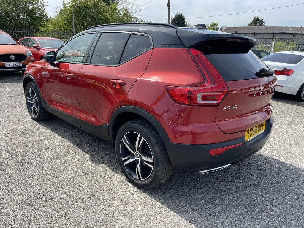 Volvo XC40 2.0 R-design D3 YX68MPF Red #4