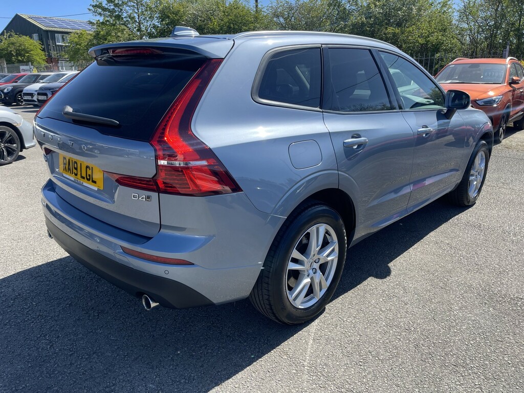 Volvo XC60 2.0 Momentum D4 Awd Blue